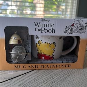 Disney Winnie the Pooh Mug and Tea Infuser